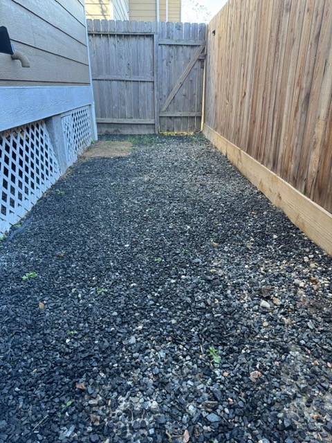 Poop Clean Up, Pooper Scooper near me, Houston Pooper Scooper, Pet Waste Clean Up, Best pooper scooper near me